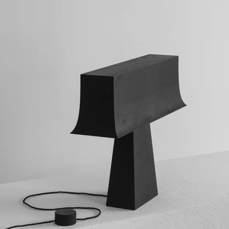 Lámpara de Mesa Noir — Estilo Bauhaus Oriental